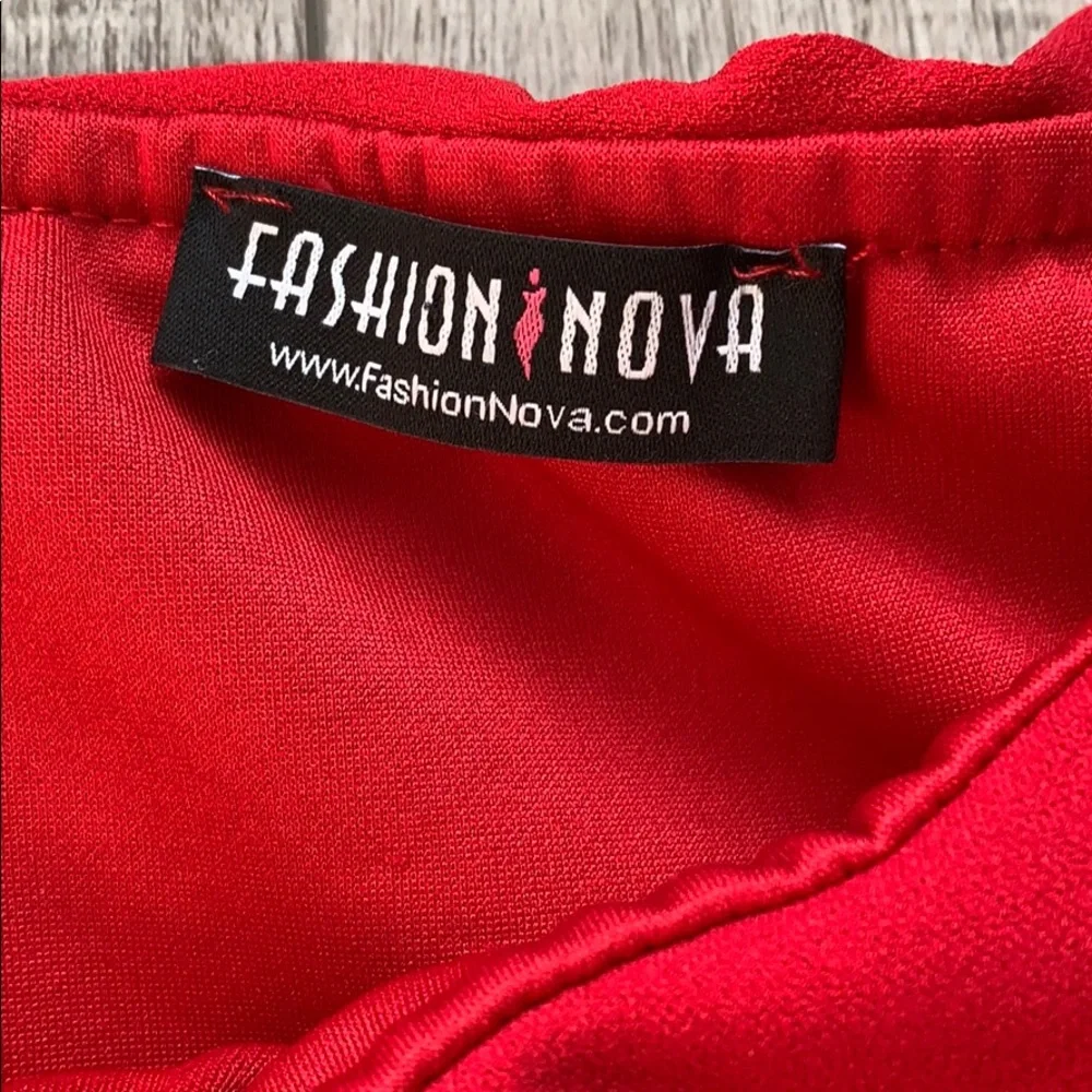 RED FASHIONNOVA DRESS - Picture 4 of 6